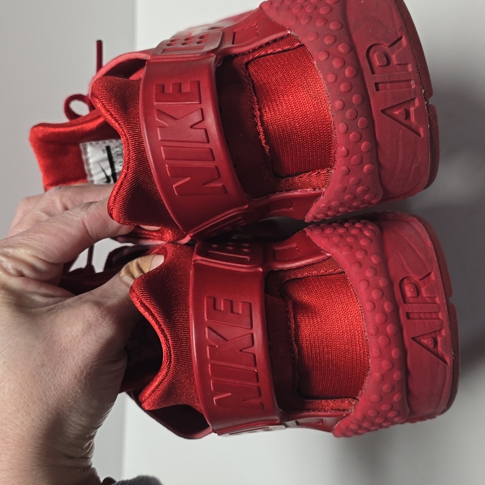 {Nike} Air Huarache in Gym Red - Size 9.5 - Picture 9 of 16
